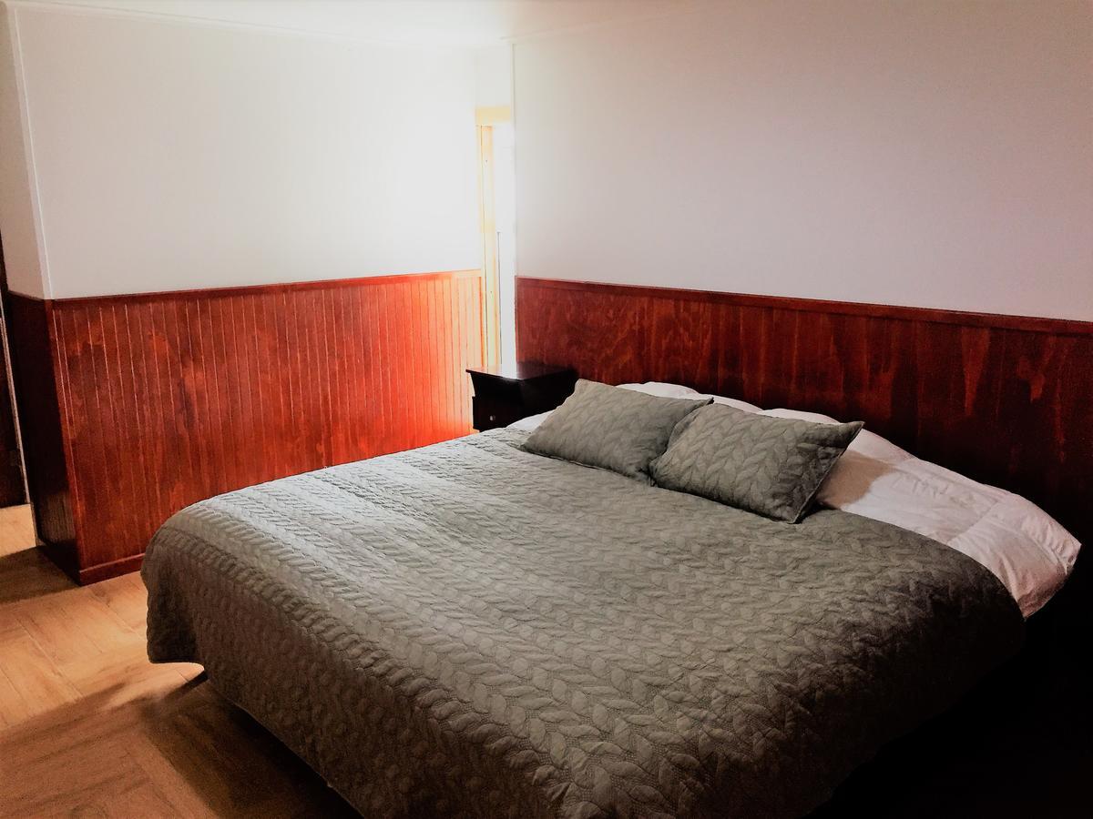 Hostal Andes Patagonicos Puerto Natales Exterior photo